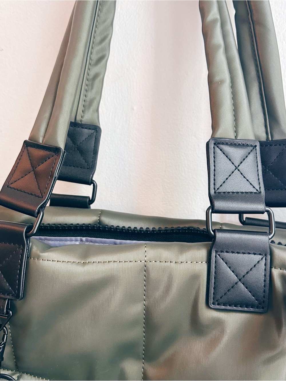 NEW IHKWIP Checkmate Quilted Tote with 2 Crossbody Straps Olive green checkered - Picture 9 of 13